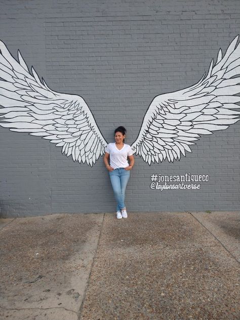 Angel Wing Selfie Wall, Wings Painting On Wall, Angel Wing Mural, Angel Wings Graffiti, Wings Mural, Sunday School Room Decor, Angel Wings Png, Creative Logo Design Art, Exterior Murals