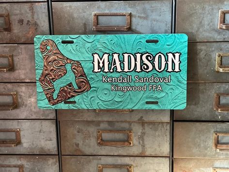 Large Stall Plate Livestock Pen Sign Show Rodeo - Etsy Trunk Decor, Tack Trunk, Photo Christmas Ornaments, Ffa, Glass Ornaments, Before Christmas, Farm Animals, Background Design, Rodeo