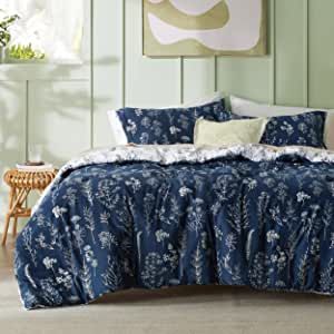 Amazon.com: Bedsure Queen Comforter Set - Navy Comforter, Cute Floral Bedding Comforter Sets for Women, 3 Pieces, 1 Soft Reversible Botanical Flowers Spring Comforter and 2 Pillow Shams : Home & Kitchen Uv Bedroom, Navy Blue Bedding Sets, Navy Comforter, Navy Blue Bedding, Bedding Comforter Sets, Flower Comforter, Floral Comforter Sets, Blue Bedding Sets, Blue Comforter