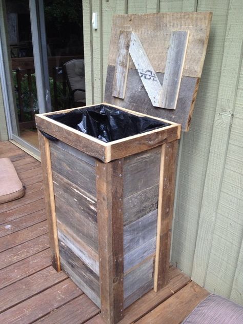 Rustic trash can designed for outdoor kitchen. Made from reclaimed barnwood. Trash Can Diy, Trash Can Ideas, Wood Trash Can, Rustic Outdoor Kitchens, Can Ideas, Kitchen Trash Can, Rustic Farmhouse Living Room, Kitchen Trash, Outdoor Kitchen Ideas