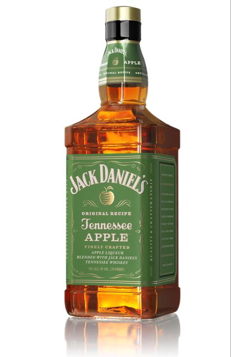 Whisky Jack Daniels, Whiskey Drinks Recipes, Expensive Champagne, Whisky Jack, Apple Whiskey, Vintage Flask, Jack Daniels Bottle, Jack Daniel's Tennessee Whiskey, Whiskey Brands