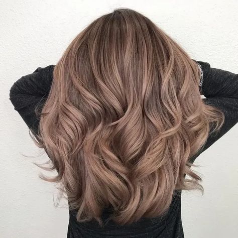 Blond Cacao, Long Hair Highlights, Hair Blond, Dirty Blonde Hair, Honey Blonde Hair, Trendy Hair Color, Brown Blonde Hair, Brown Hair With Highlights, Hair Color Balayage