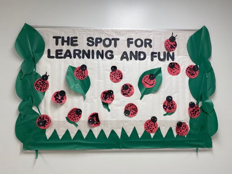 Ladybug Bulletin Board Ideas, Bug Theme Preschool Classroom Decor, Insect Bulletin Board Ideas, Bug Bulletin Board Ideas, Ladybug Bulletin Boards, Infant Bulletin Board, Prek Art, June Art, Camping Theme Preschool