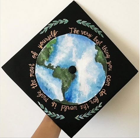 College Grad Cap Ideas, Grad Cap Decorated, Graduation Cap Decoration Diy, High School Graduation Cap, College Graduation Cap Decoration, Grad Hat, Grad Cap Designs, Diy Graduation Cap, Graduation Cap Toppers