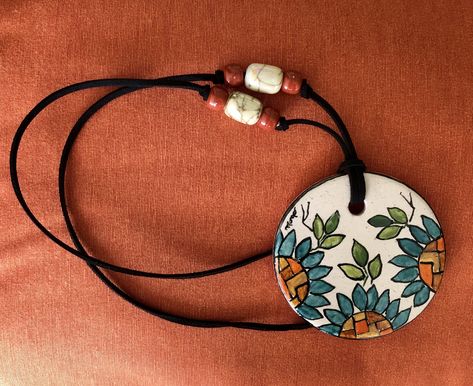 Clay Locket, Clay Hacks, Terracotta Jewellery Designs, Custom Pendant, Handmade Clay Jewelry, Terracotta Jewellery, Designer Handmade Jewellery, Polymer Clay Jewelry Diy, Hand Painted Jewelry