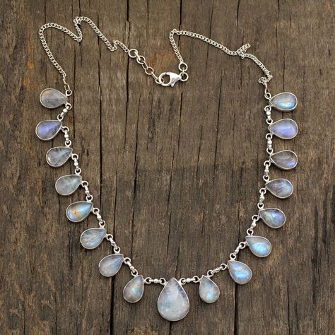 Spread Happiness! Moonstone Jewelry Necklace, Jewelry Necklace Simple, Silver Necklace Simple, Simple Silver Jewelry, Moonstone Pendant Necklace, Diamond Initial Necklace, Rainbow Moonstone Necklace, Formal Jewelry, Rainbow Moonstone Pendant