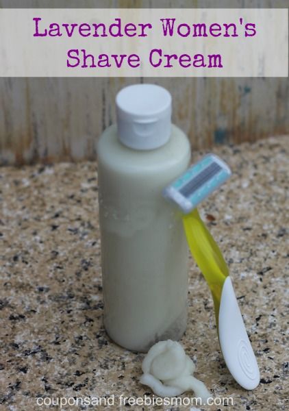 Homemade Lavender Women's Shaving Cream with only 5 simple ingredients! Stop wasting money on shaving cream! DIY Easy Homemade Shaving Cream for women (or men)! You'll wonder why you never made this before! Rich, all natural, & skin-softening! It's the perfect homemade gift idea. Check out this simple recipe right now! Shaving Cream Diy, Shaving Cream For Women, Diy Shaving Cream, Homemade Shaving Cream, Nature Women, Diy Lotion, Shave Cream, Woman Shaving, Diy Cosmetics