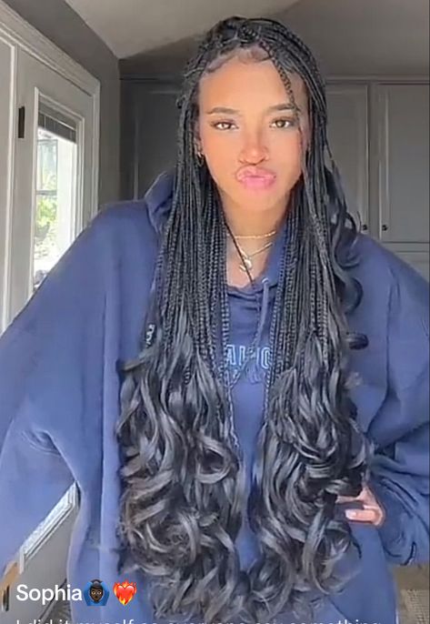 Long French Curl Box Braids, French Curls Braids Knotless, Long Hair Braid Styles Black Women, Loose French Curl Braids, French Curl Box Braids Black, Big French Braids For Black Women, Black French Curls Braids Black Women, French Girl Braids, Braided Down Hairstyles Black Hair