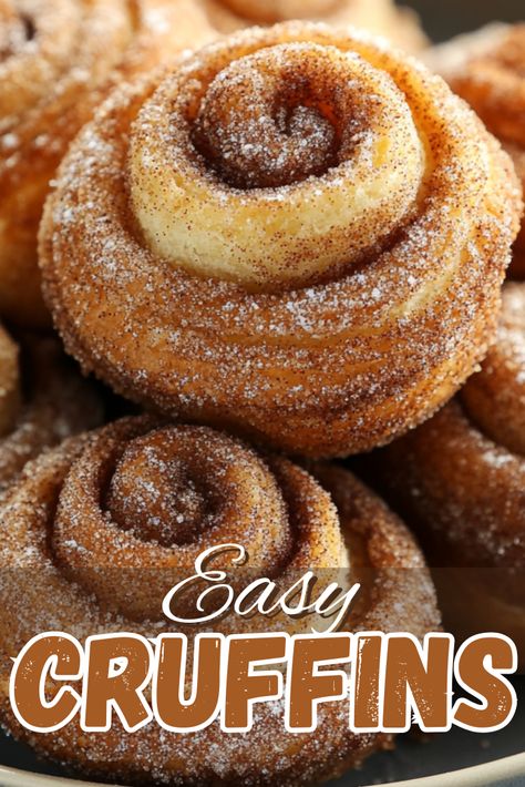 Easy Dessert Recipes to Impress:  Easy Cruffins Easy Cruffins Recipe, Cinnamon Roll Cruffins, Cinnamon Cruffins Recipe, Breakfast Croissant Recipes, Easy Croissant Recipe 3 Ingredients, Crossiant Dessert Ideas, Cronuts Recipe Easy Crescent Rolls, Mini Cruffins, Dessert Crescent Roll Recipes