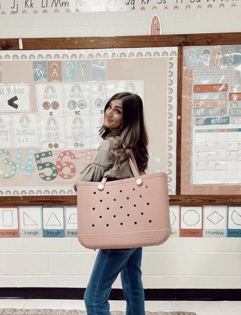 teacher aesthetic, teacher bags, bags aesthetic, bags, bag, bag style, tote bag, backpack Teacher Bogg Bag Ideas, How To Style A Bogg Bag, Teacher Work Bag, Teacher Bag Ideas, Preschool Teacher Bag Essentials, Teacher Backpack, Teacher Bag Essentials, Teacher Bag Organization, Teacher Bag