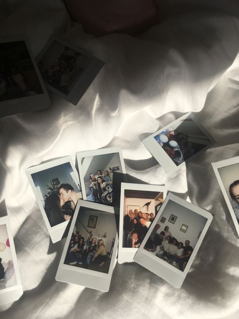 instax,polaroid,photos Instax Mini 11 Photos Ideas, Instax Film Aesthetic, Instax Mini Ideas Photography, Instax Mini Photo Ideas, Instax Mini 11 Photos, Instax Mini 11 Aesthetic, Instax Mini Aesthetic, Instax Mini Pictures, Instax Aesthetic