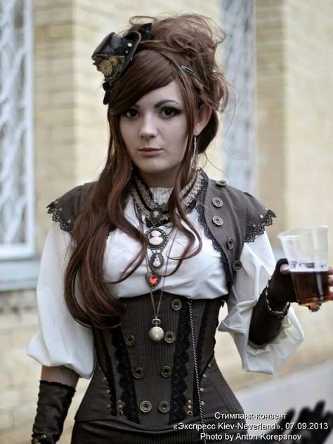 Steam Punk Attraction Dark Steampunk, Steampunk Hairstyles, Steampunk Characters, Steampunk Woman, Steampunk Stuff, Mode Steampunk, Steampunk Couture, Steampunk Women, Steampunk Victorian