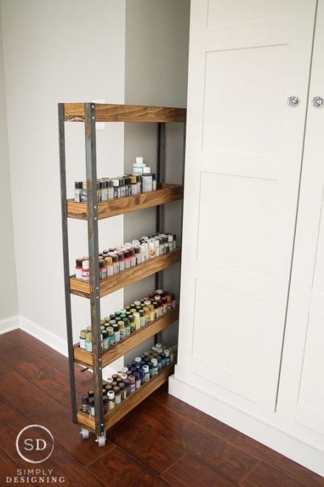 Paint Storage Diy, Diy Vinyl Storage, Home Art Studios, Rangement Art, Art Studio Storage, Art Studio Organization, Art Studio Room, Paint Storage, Art Studio At Home