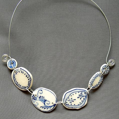 Swirl fleur porcelain necklace Paperclay Jewelry, Porcelain Jewellery, Porcelain Necklace, Ceramic Jewellery, Broken China Jewelry, Ceramic Necklace, Handmade Porcelain, China Jewelry, Porcelain Jewelry