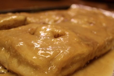 Rhodes Carmel Rolls Recipes, Rhodes Caramel Rolls Recipe, Cinnamon Rolls Cream, Rhodes Cinnamon Rolls, Rhodes Bread Dough, Caramel Recipe Easy, Croissant Roll, Ice Cream Recipes Machine, Caramel Rolls