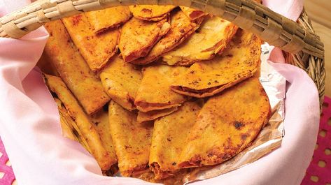 <span itemprop="name">Tacos de canasta de frijoles con chorizo</span> Tortas Sandwich, Mexican Plates, Mexican Tacos, Latin Food, Weird Food, Taco Recipes, Mexican Food Recipes Authentic, Hot Meals, Food Shop