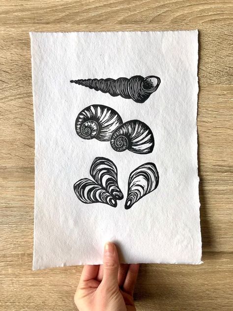 Woodcut Art, Seashell Print, Lino Art, Sea Bags, Lokta Paper, Linocut Art, Print Ideas, Shell Art, My Themes