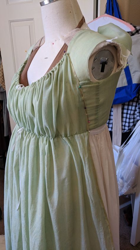 The Green Goblin: A 1790s Round Gown ~ American Duchess Regency Round Gown, Round Gown 18th Century, 1790s Fashion, The Green Goblin, Historical Sewing, American Duchess, Regency Gown, Regency Era Fashion, 18th Century Dress