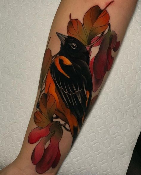 Neotraditional Fall Tattoo, Neotrad Bird Tattoo, Neo Traditional Leaves, Neo Traditional Flowers, Neo Trad Tattoo Design, Oak Leaf Tattoos, Fall Leaves Tattoo, Tricep Tattoos, Traditional Flowers