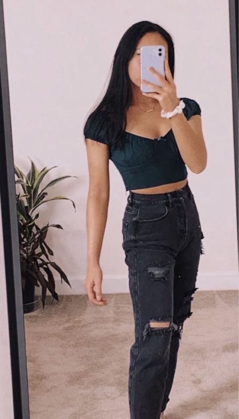 Top With Black Jeans, Dark Green Crop Top, Green Crop Top, Fit Check, Black Crop Tops, Dark Green, Black Jeans, Crop Top, Crop Tops