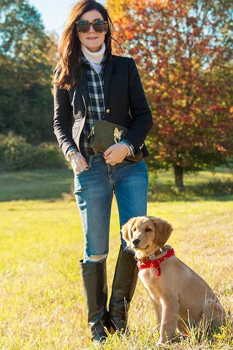 27 Flannel Fall Outfits: Style Tips How to Wear Your Favorite Shirt | Page 6 of 6 Flannel Fall Outfits, Cute Flannel Outfits, Sarah Vickers, Classy Girls Wear Pearls, Flannel Outfits, Wear Pearls, Classy Girl, Popsugar Fashion, Girls Wear