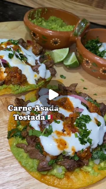 Steak Tostadas Carne Asada, Steak Tostadas, Tostada Bar, Tostadas Recipes, Mexican Tostadas, Tostada Recipes, Hispanic Kitchen, Vegan Mexican, Carne Asada