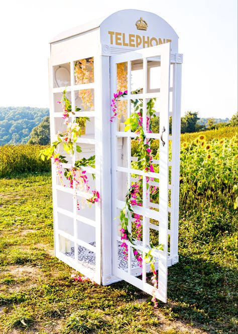 White telephone booth rental. Perfect to pair with an audio guestbook phone for a guestbook alternative at your next wedding or event Diy Phone Booth Prop, Diy Telephone Booth, Diy Phone Booth, Pimms Bar, Telephone Booth Photoshoot, Phone Booth Wedding, Phone Booth Photoshoot, Rancher Life, Champagne Stand