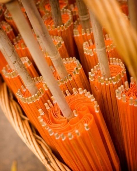 Cheerful Orange Beach Wedding Ideas Orange Stuff, Indian Destination Wedding, Orange Things, Paper Parasol, The Color Orange, Orange Umbrella, Aesthetic Orange, Colour Wheel, Jaune Orange