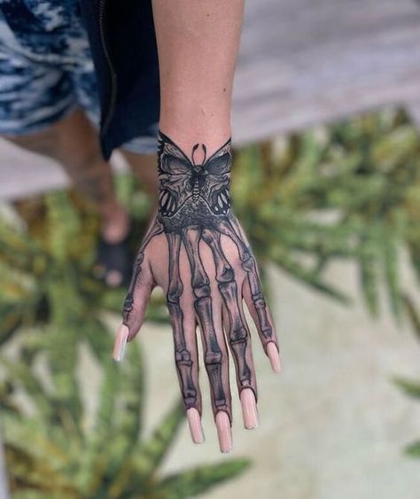 Bone Tattoo On Hand, Hand On Throat Tattoo, Finger Tattoos Skeleton, Mens Skeleton Tattoo, Bone Hands Tattoo, Skeleton Hand Tattoo Girl, Finger Tattoos Skull, Skelton Hand Tattoo Girl, Bones On Hand Tattoo