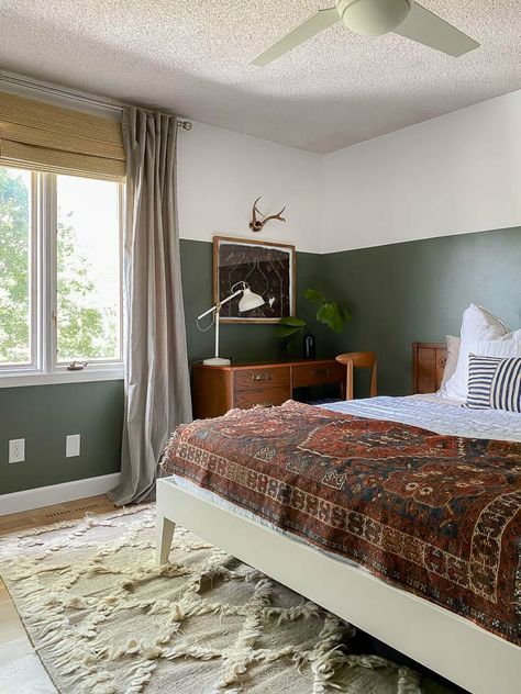 Framed Rug, Modern Eclectic Bedroom, Half Painted Walls, Eclectic Bedroom, Green Bedroom, Spare Bedroom, Bedroom Green, Bedroom Paint, Wallpaper Bedroom