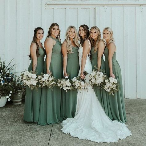 Country Wedding Dresses Bridesmaid, Country Wedding Bridesmaids, Bridesmaid Dress Color Schemes, Olive Green Bridesmaid Dresses, Wedding Color Pallet, Sage Green Bridesmaid Dress, Green Themed Wedding, Green Wedding Colors, Sage Wedding