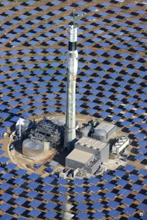 Gemasolar Concentrated Solar Power - Power Technology | Energy News and Market Analysis Concentrated Solar Power, National Grid, Solar Power Plant, Glass Building, Green Tech, Solar Technology, Market Analysis, Investment Banking, Electric Power