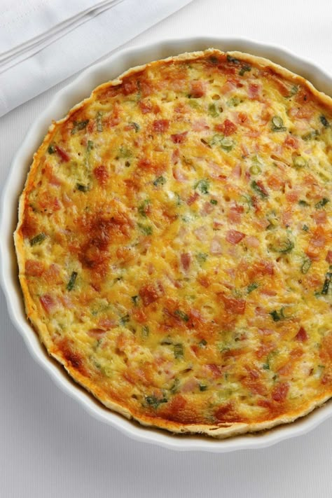 Barefoot Contessa Crab Quiche recipe is made with gruyere cheese, pie shell, fresh white crabmeat, scallions, heavy cream, lemon zest, dry mustard, seafood Spinach Strata Recipe, Strata Recipes, Easy Quiche, Bacon Quiche, Quiche Recipes Easy, Easter Menu, Quiche Recipe, Quiche Recipes, Breakfast Brunch Recipes