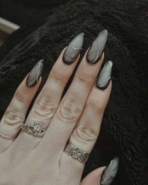 Silent Hill Nail Art, Zombie Nail Designs, Flapper Nails, Dnd Nails, Dead Nails, Zombie Nails, Claw Nails, July 15, Chrome Nails