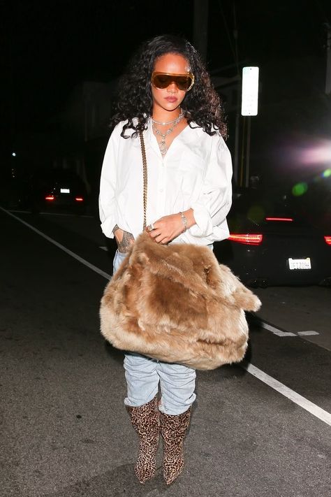 Rihanna's Gargantuan Fur Bag Is Big Enough to Fit All Your Problems Rihanna Fur, Galliano Dress, Cheetah Boots, Fuzzy Bag, Leopard Print Boots, Brown Fits, Fashion Media, Fur Bag, Rihanna Fenty