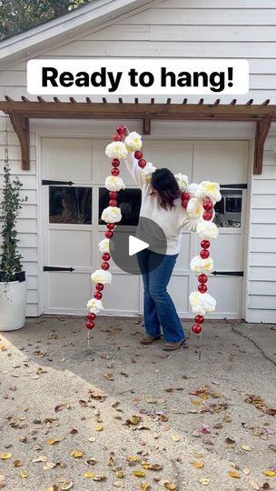 Diy Giant Popcorn Bucket, Diy Jumbo Christmas Decorations, Popcorn Garland With Spray Foam, Giant Popcorn Garland, Botox Injector, Yellow Spray Paint, Christmas Extravaganza, Popcorn Garland, Popcorn Balls