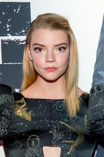 Eyes Anya Taylor Joy Makeup, Celebrities Makeup Looks, Anja Taylor Joy, Anya Taylor Joy Emma, Natural Smoky Eye, The Witch 2015, Queen Gambit, Juleka Couffaine, Alyssa Campanella