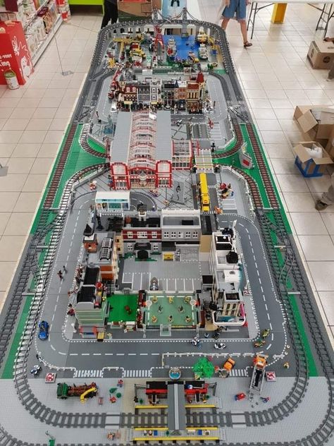 Lego City Display, Lego Duplo Train, Lego Track, Lego City Train, Walmart Toys, Lego Train Tracks, Lego Village, Lego Train, City Downtown