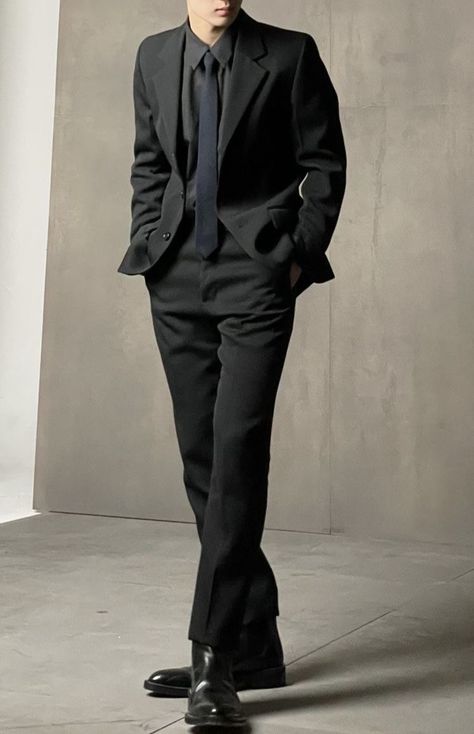 Korean Black Outfit, Shatter Me Series Aesthetic, Aaron Warner Shatter Me, Outfit Cowok, Warner Shatter Me, Prom Men, Black Suit Men, Black Turtle Neck, Teen Boy Outfits