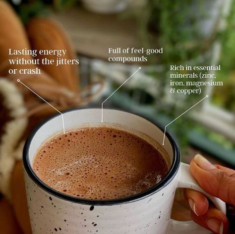 Whether you’re looking for something delicious to sip on after a big day, or you simply need a little extra pep for the afternoon stint, cacao can be a great alternative to that third coffee. It works as a gentle stimulant, with far less caffeine than a coffee(40mg vs 150mg) and is packed with allll the nutrients to ensure you’re supporting your health at the same time. Those on the more sensitive side, we recommend keeping your dose around 10g after midday so you don’t disrupt your sleep cycle. Cacao Health Benefits, Ceremonial Cacao, Benefits Of Coffee, Healthy Hot Chocolate, Cacao Recipes, Coffee Substitute, Matcha Drink, Coffee Alternative, Coffee Benefits