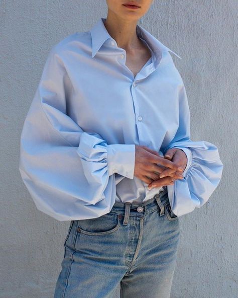 Ladifit on Instagram: “Solid Lantern Sleeve Casual Shirt Search 👉LZR1763 on ladifit.com 10% off for new user,coupon code(LF10) #lovecurves #fashion #style #ootd…” Balloon Sleeve Shirt, Satin Blouses, Beautiful Blouses, Lantern Sleeve, Casual Blouse, Casual Shirt, Look Chic, Blue Shirt, Denim Top