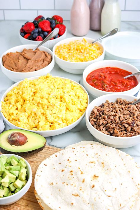 Breakfast Taco Bar Brunches, Brunch Bar Wedding, Mexican Breakfast For A Crowd, Mexican Breakfast Buffet, Breakfast Buffet Ideas Food Stations, Brunch Bar Ideas Food, Breakfast Bar Ideas Food Brunch Party, Breakfast Taco Bar, Breakfast Bar Food