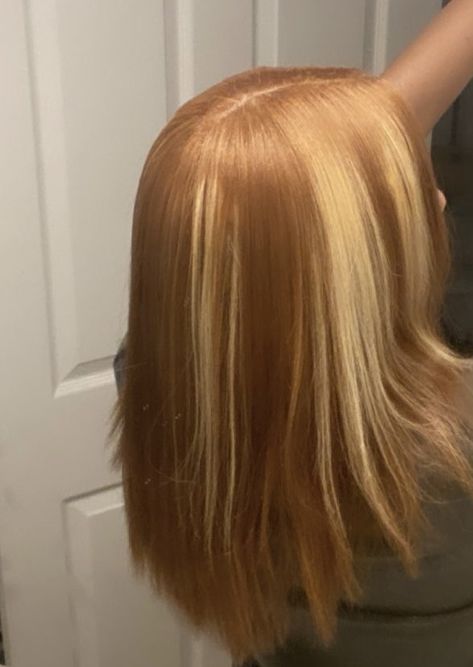 Honey Blonde And Blonde Hair, Honey Blonde With Ginger Highlights, Cinnamon And Blonde Hair, Ginger And Honey Blonde Hair, Honey Blonde Tips On Natural Hair, Honey Blonde Dyed Hair On Black Women, Honey Brown And Blonde Hair, Honey Blonde And Brown Hair, Honey Brown Peekaboo Natural Hair