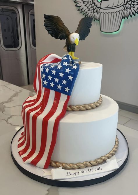 The Cake Don - HAPPY 4th OF JULY | Facebook Veteran Birthday Cake, Independence Day Birthday Cake, Usa Cake Ideas, Statue Of Liberty Cake, Usa Cake Design, America Birthday Cake, 4th Of July Vintage Cake, Patriotic Cakes, 11 Cake