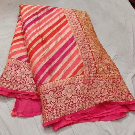 Party Wear Sarees Designer With Price, Saree Everyday, Saree Bandhani, Long Blouse Designs, Pure Chiffon Sarees, Stylish Kurtis Design, Lehenga Saree Design, New Saree Designs, Silk Sarees With Price