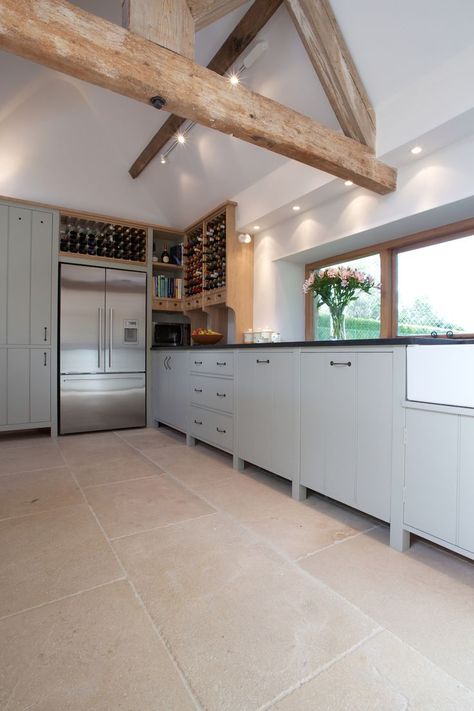 Popular Kitchen Designs, Barn Kitchen, Popular Kitchens, Kitchen Extension, Wooden Beams, Kitchen Diner, Kitchen Floor, Open Kitchen, Stone Flooring