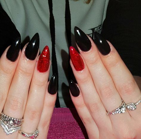 Nails Non Acrylic, Gothic Nail Designs, Aztec Nail Designs, Red And Black Nails, Almond Nails Red, Acrylic Nail Designs Classy, Black Almond Nails, Acrylic Nails Stiletto, Nail Designs Ideas