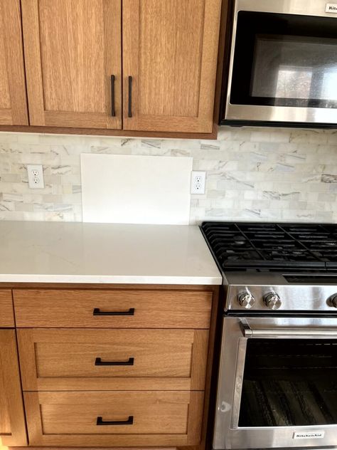 Dated Oak Kitchen Cabinets, Mission Oak Kitchen Cabinets, Backsplash For Oak Kitchen Cabinets, Honey Spice Maple Kitchen Cabinets, 60s Kitchen Update, Honey Oak Modern Kitchen, Kitchen Backsplash Ideas Honey Oak Cabinets, Bathrooms With Honey Oak Cabinets, Updating Golden Oak Cabinets