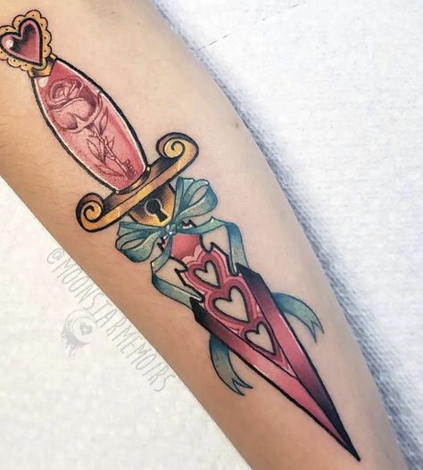 Feminine Knife Tattoo, Girly Dagger Tattoo, Cute Dagger Tattoo, Heart And Dagger Tattoo, Feminine Dagger Tattoo, Law Tattoo, Chaos Tattoo, Bright Tattoos, Tattoo Techniques