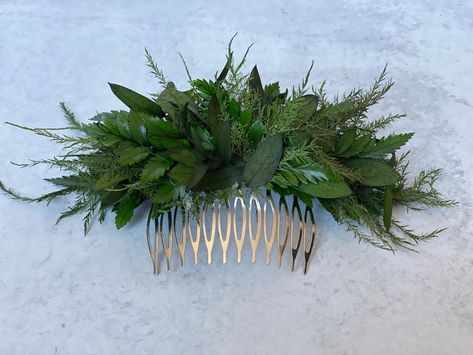 Preserved Greenery Hair Comb bridal Hair Combdried Flowers - Etsy Dried Flowers Hair, Bayou Wedding, Bridal Floral Hair, Floral Hair Comb, Forest Theme Wedding, Gold Hair Comb, Hair Comb Bridal, Floral Hair Combs, Fantasy Wedding